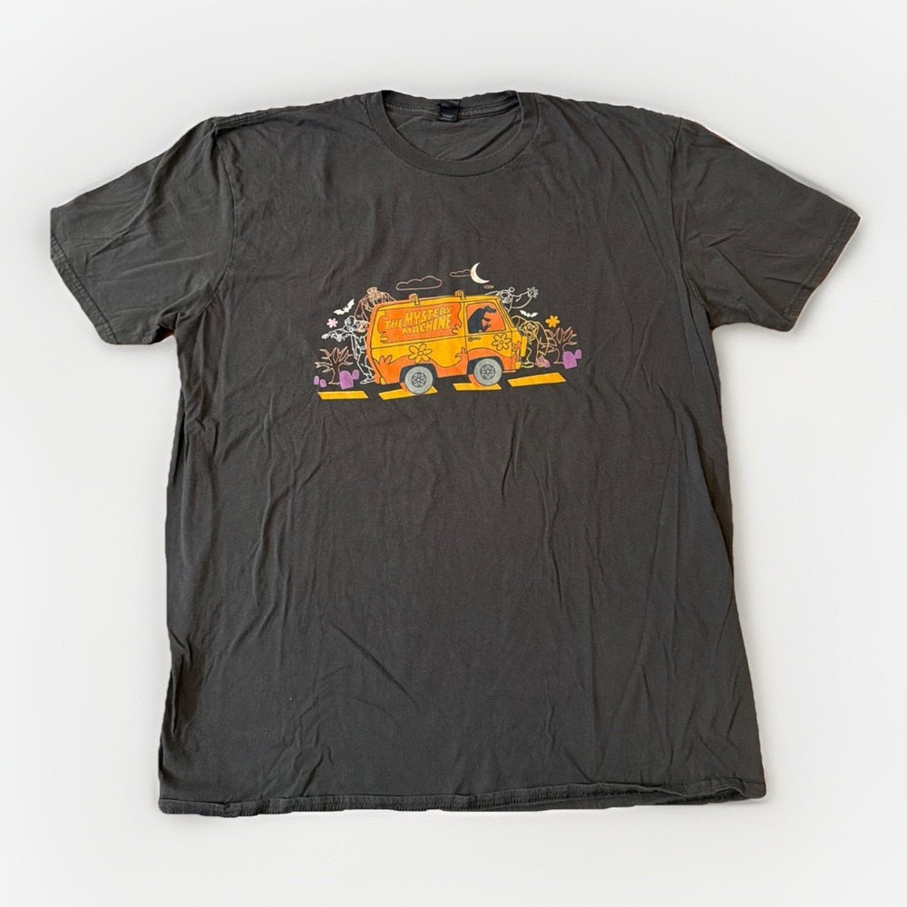 Scooby Doo Mystery Machine Halloween Van Graphic T Shirt Size XL